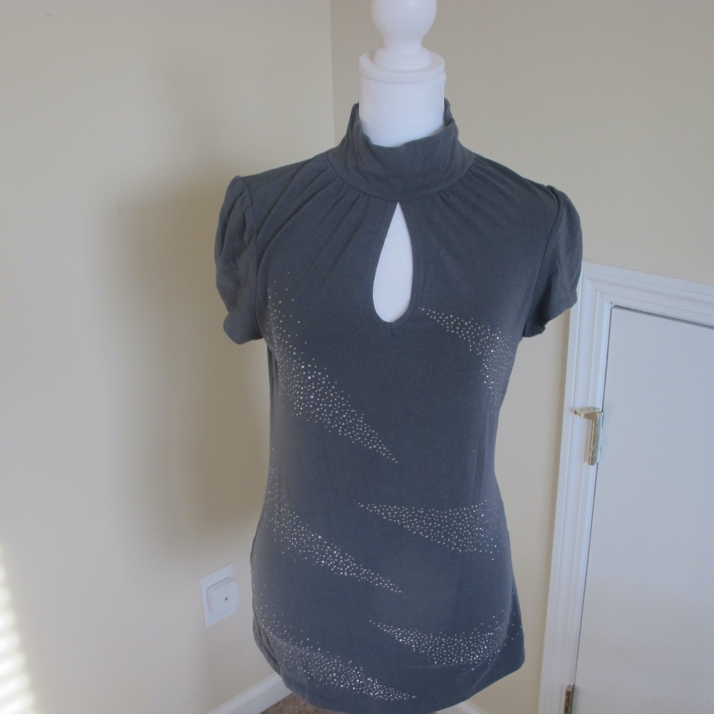 Women's Express Short Sleeve Date Night Top Size M  GUC